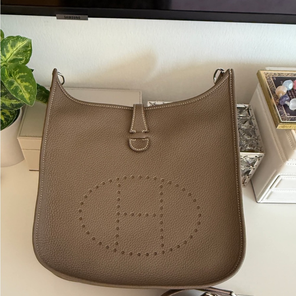 Hermes Evelyn 29 Crossbody Bag